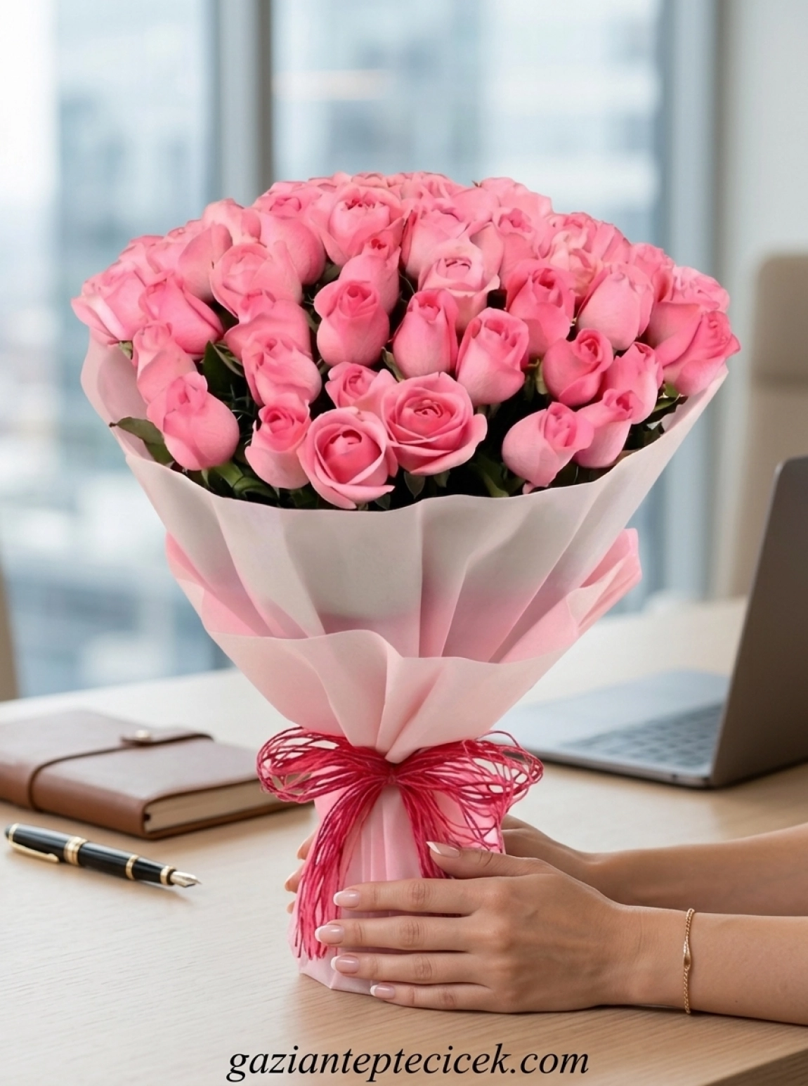 50 Adet Pembe Gül Buketi