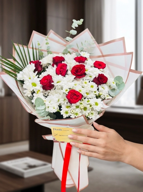 9 Adet Gül Ve Kasımpatılar